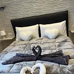 New House 피우미치노