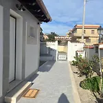 게스트하우스 New House 피우미치노