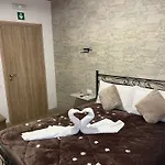 게스트하우스 New House 3*